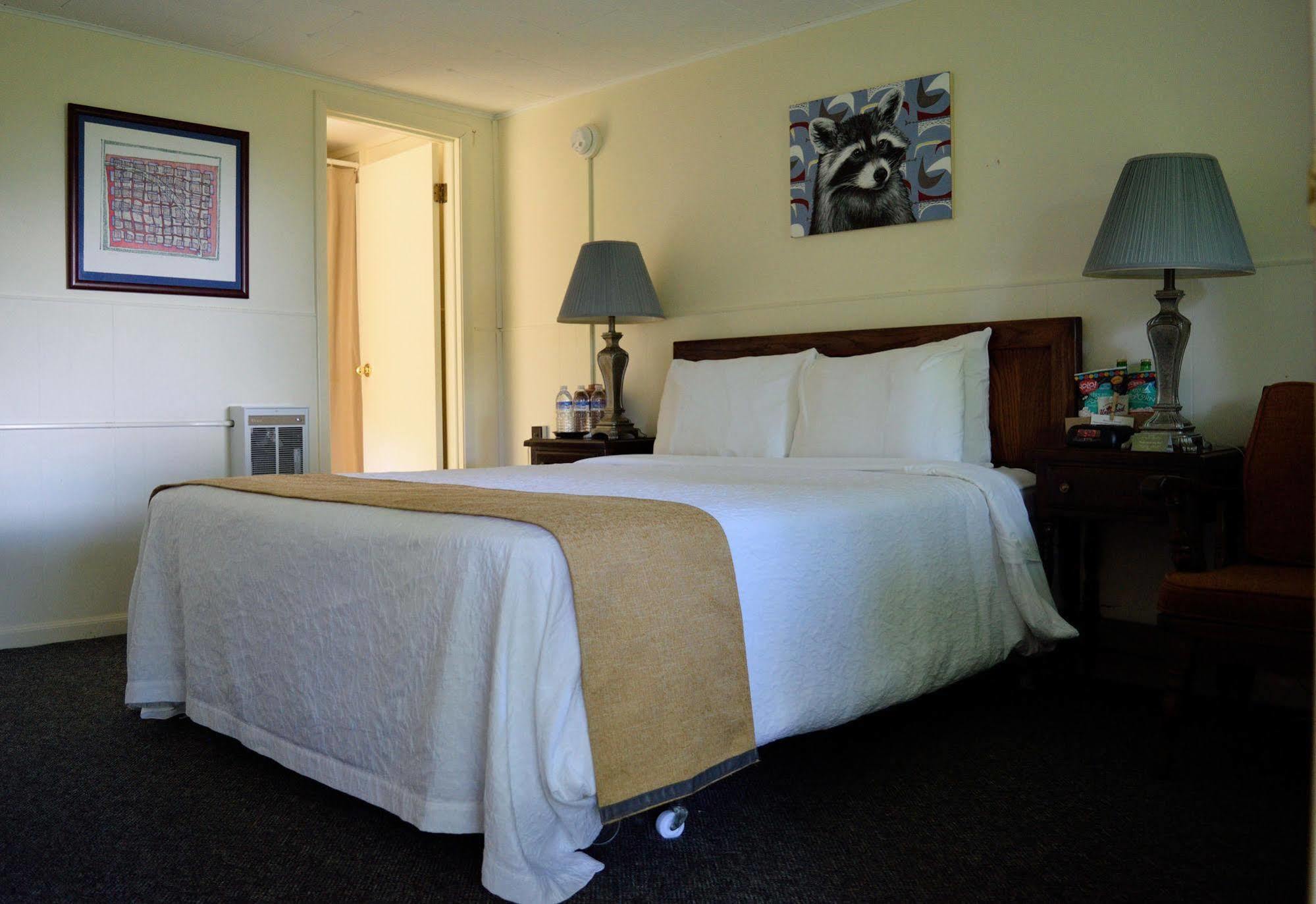 Harwood Hill Motel Bennington Buitenkant foto